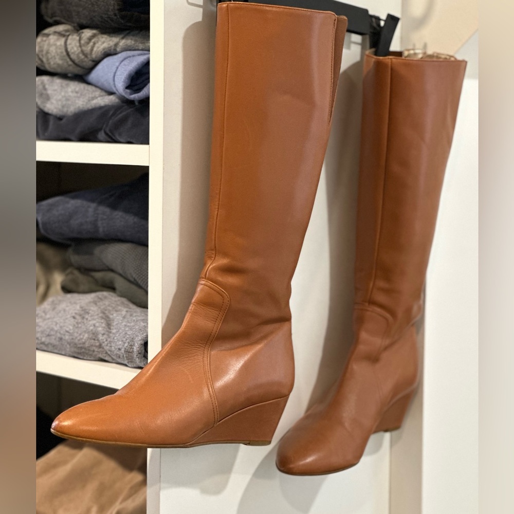 Dana Davis leather boots from Italy size 7 wedge heel